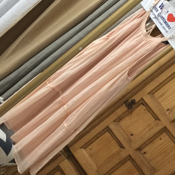 hallhuber Dresses & Skirts - HALLHUBER pink dress Sunday brunch travel vacay cowgirl national finals rodeo